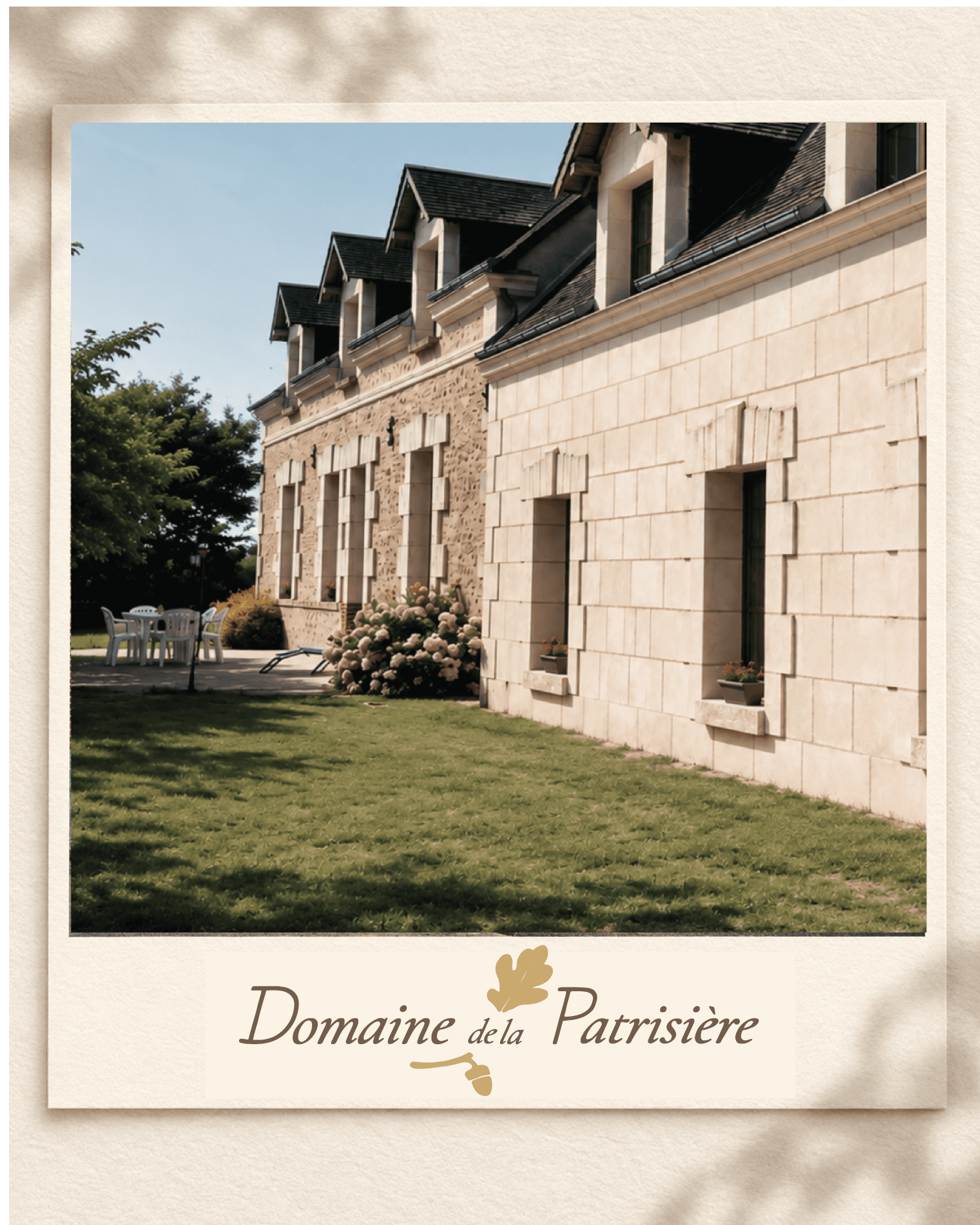 Entrée du Domaine de la Patrisière et sa signalétique